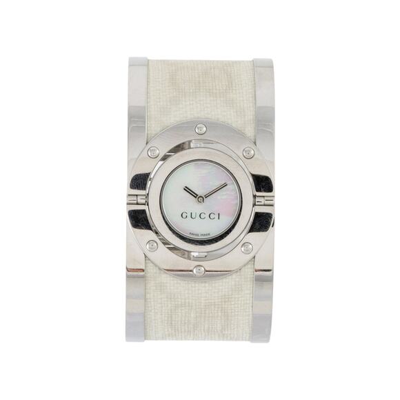 Gucci stainless steel white GG Monogram twirl watch